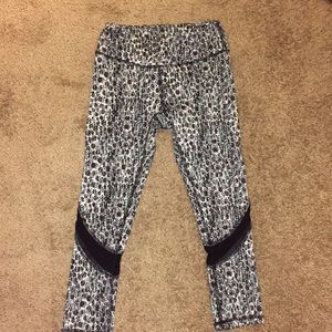 Super cute stretchy leggings!